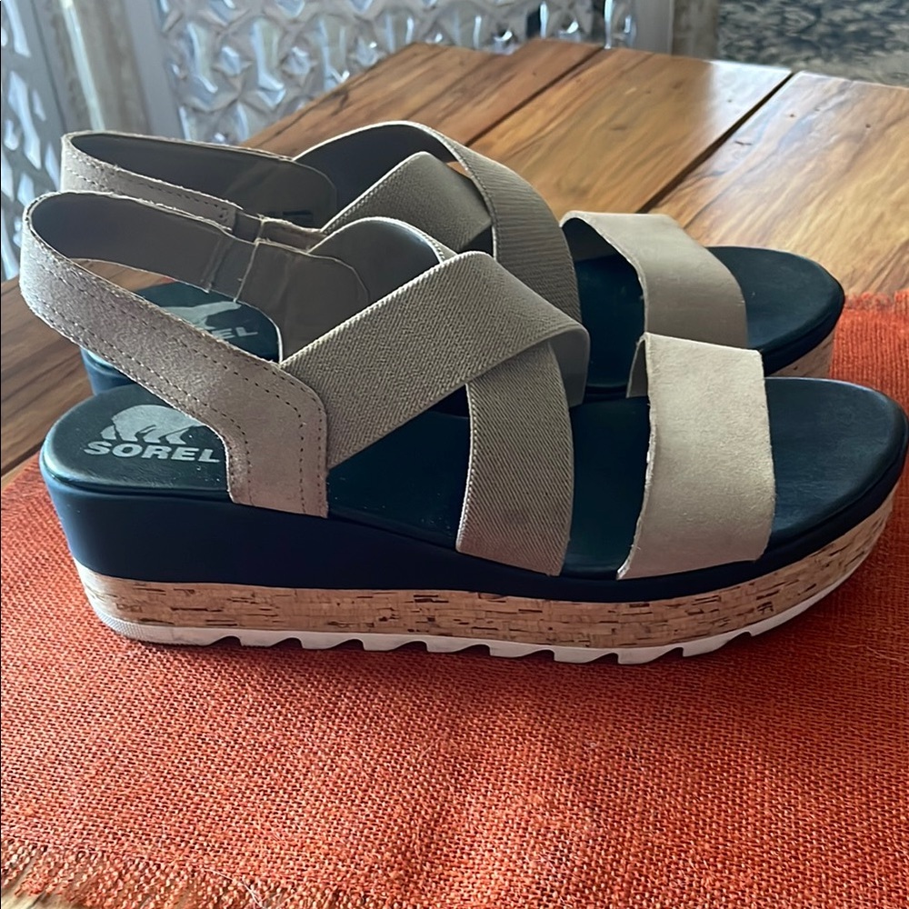 Sorel Women's Tan Sandals - Picture 3 of 5